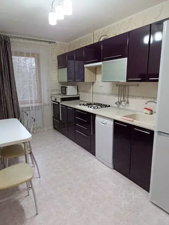 3-к кв. Ростовская область, Батайск ул. Герцена, 35 (64.0 м) - Фото 0