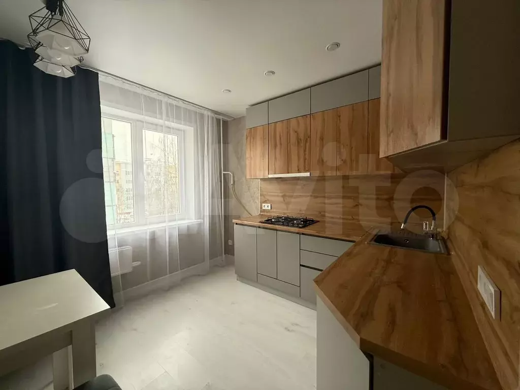 2-к. квартира, 55 м, 4/9 эт. - Фото 0