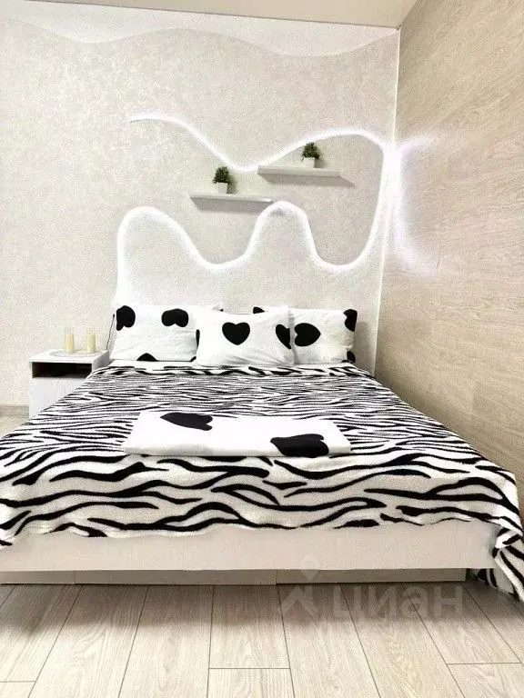 1-к кв. Крым, Евпатория ул. Вити Коробкова, 7 (35.0 м) - Фото 1