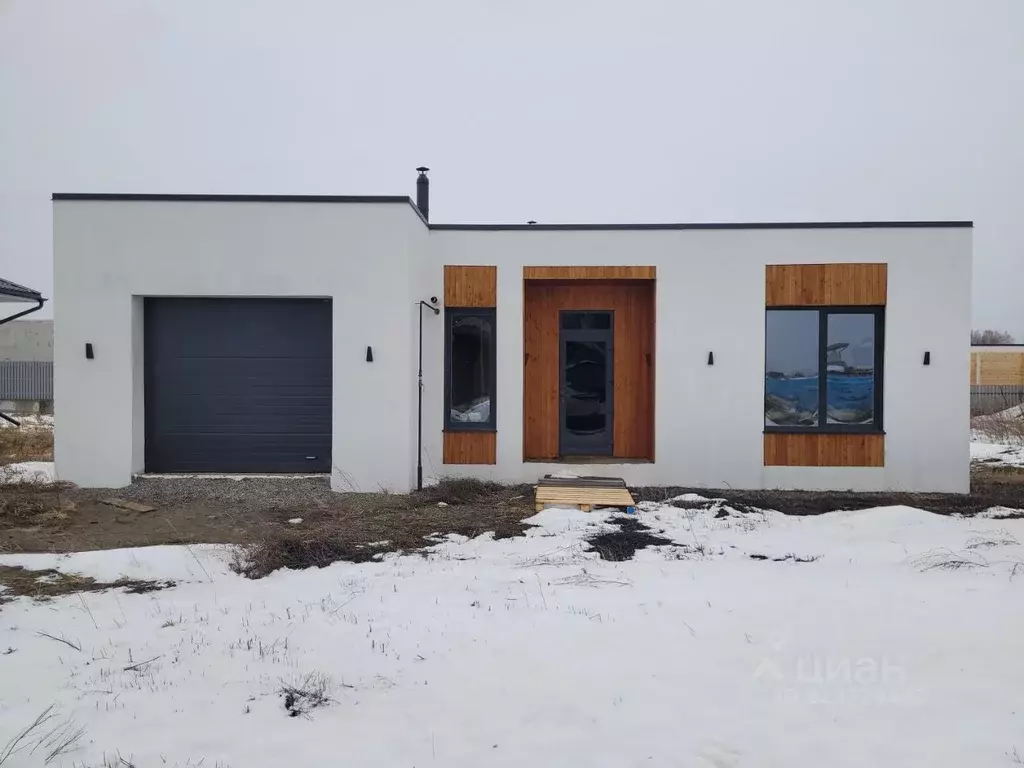 Дом в Алтайский край, Первомайский район, с. Фирсово ул. Буковая, 15 ... - Фото 1