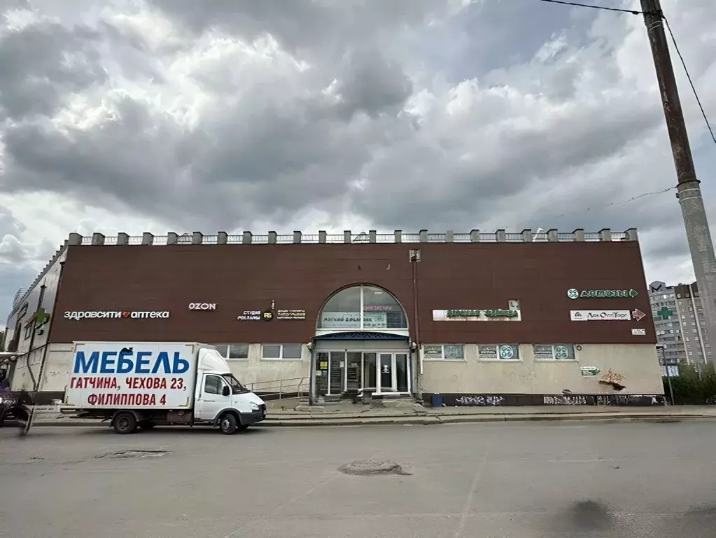 Торговая площадь в Ленинградская область, Гатчина ул. Чехова, 23 (220 ... - Фото 0