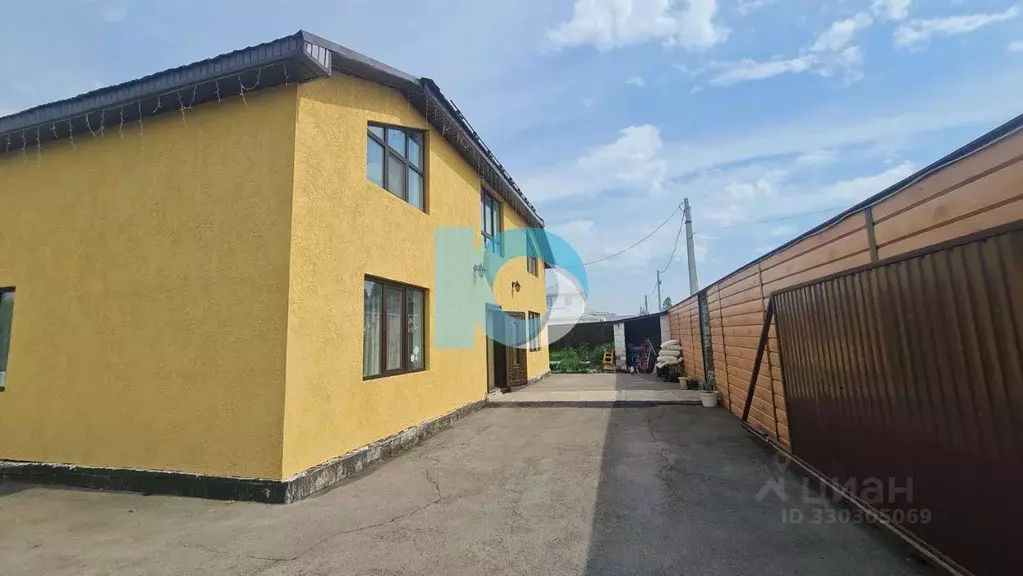 Дом в Башкортостан, Уфа пер. 1-й Звонкий, 3 (253 м) - Фото 1