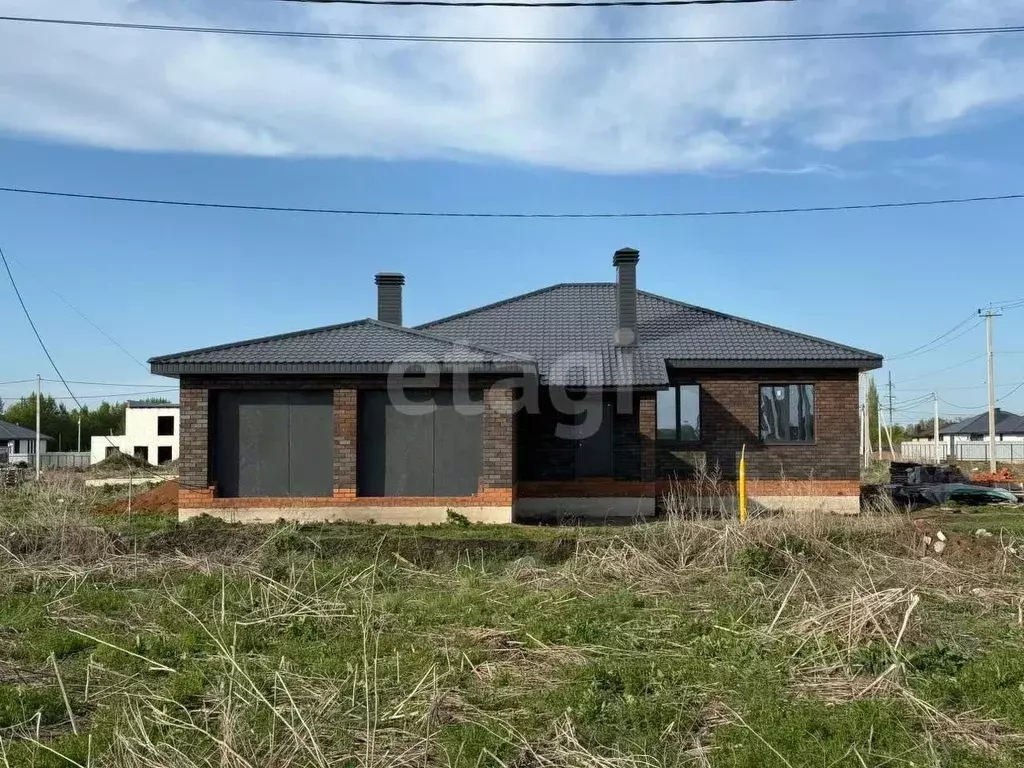 Дом в Башкортостан, Стерлитамакский район, Отрадовский сельсовет, с. ... - Фото 2