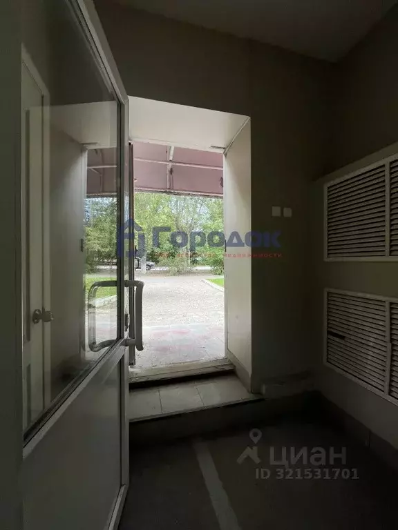 Помещение свободного назначения в Свердловская область, ... - Фото 1