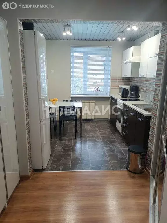 3-комнатная квартира: Иркутск, улица Гоголя, 75 (65 м) - Фото 1