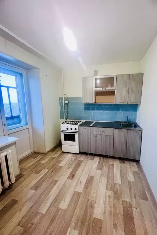 1-к кв. Кировская область, Кирово-Чепецк Сосновая ул., 40к1 (27.9 м) - Фото 1