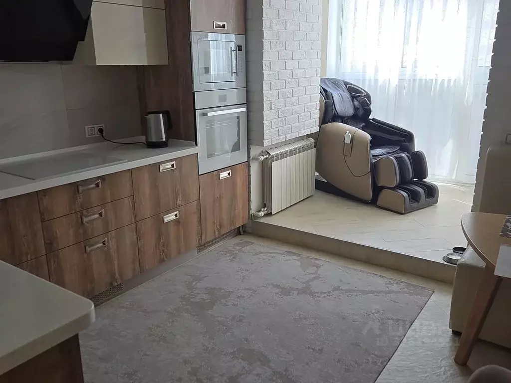 2-к кв. Амурская область, Благовещенск ул. Калинина, 1 (70.0 м) - Фото 1