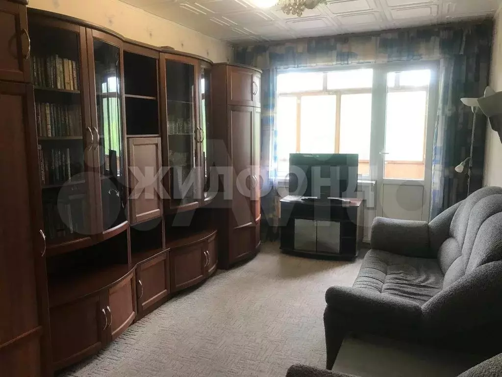 3-к. квартира, 60 м, 4/9 эт. - Фото 1