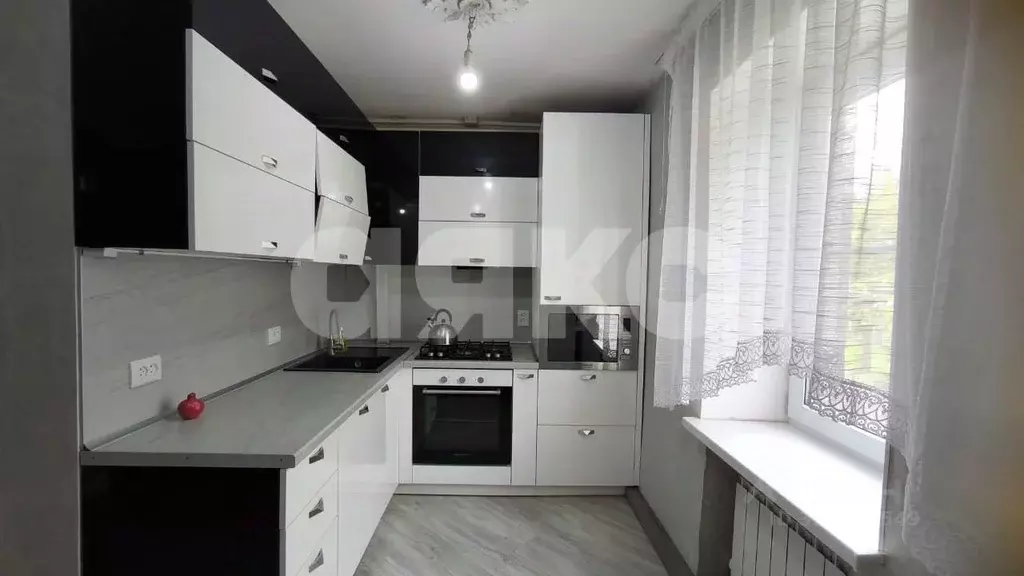 2-к кв. Краснодарский край, Горячий Ключ ул. Герцена, 54 (50.0 м) - Фото 1