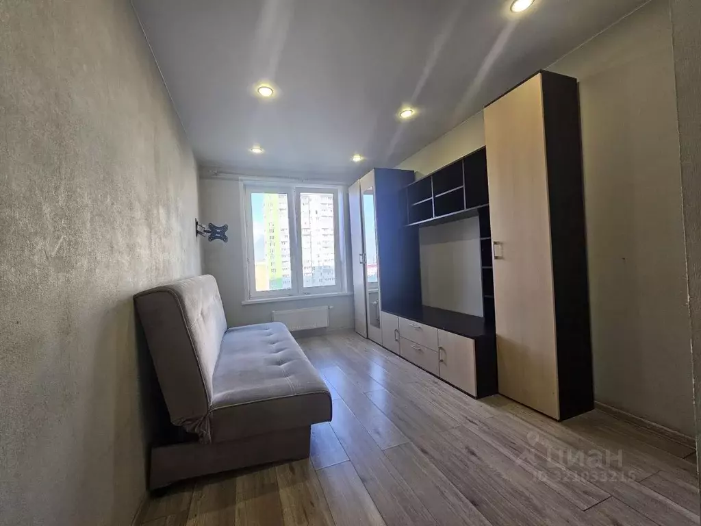 1-к кв. Тюменская область, Тюмень Велижанская ул., 66 (38.0 м) - Фото 1