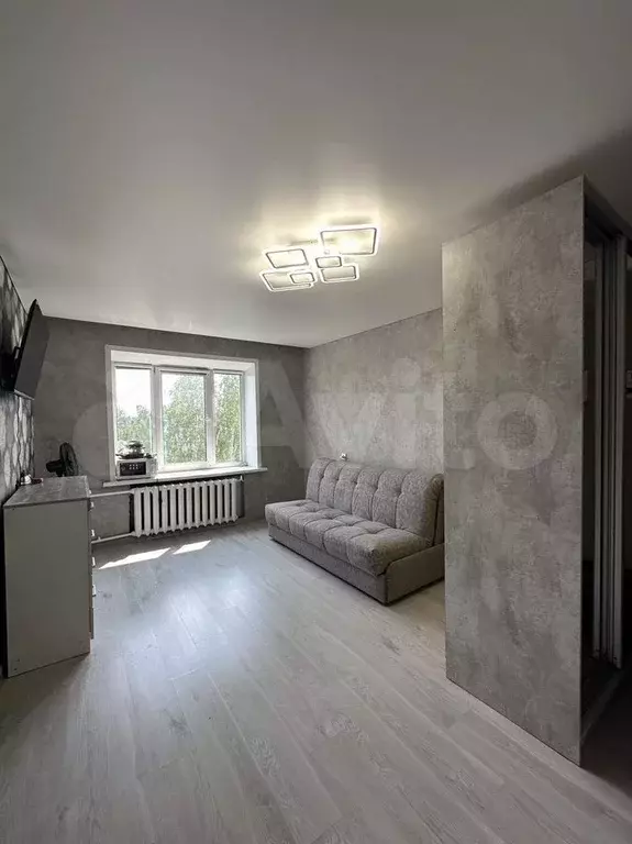 Комната 17,5 м в 8-к., 5/5 эт. - Фото 0