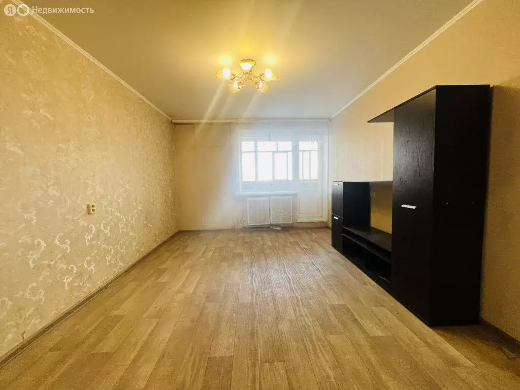 3-комнатная квартира: Казань, улица Пржевальского, 4 (70 м) - Фото 1