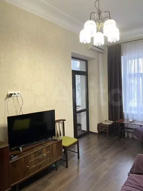 2-к. квартира, 70м, 1/3эт. - Фото 1