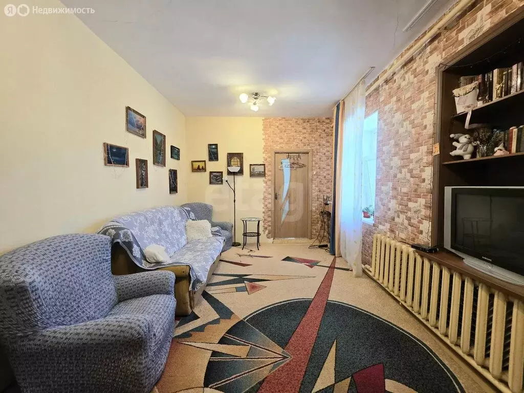 4-комнатная квартира: Симферополь, улица Ефремова, 23 (73.3 м) - Фото 1