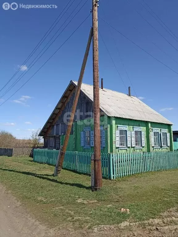 Дом в Курганская область, Каргапольский муниципальный округ, село ... - Фото 0