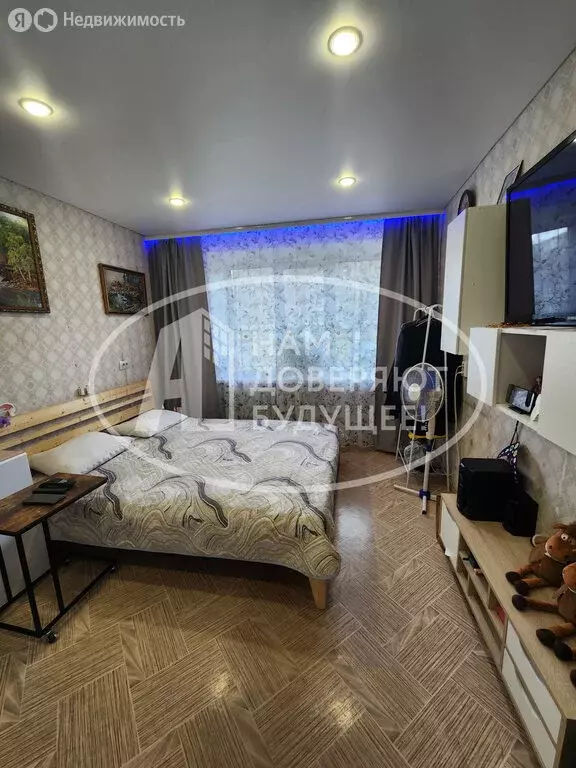 2-комнатная квартира: Чернушка, Красноармейская улица, 100 (46.5 м) - Фото 2