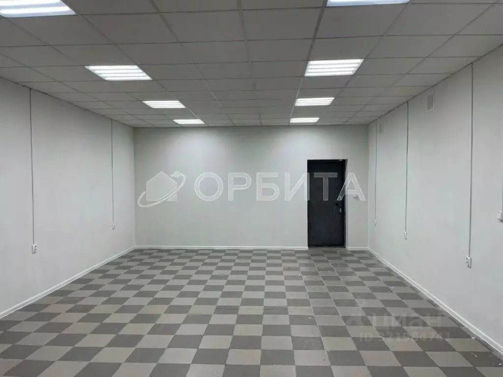 Помещение свободного назначения в Тюменская область, Тюмень ул. ... - Фото 1