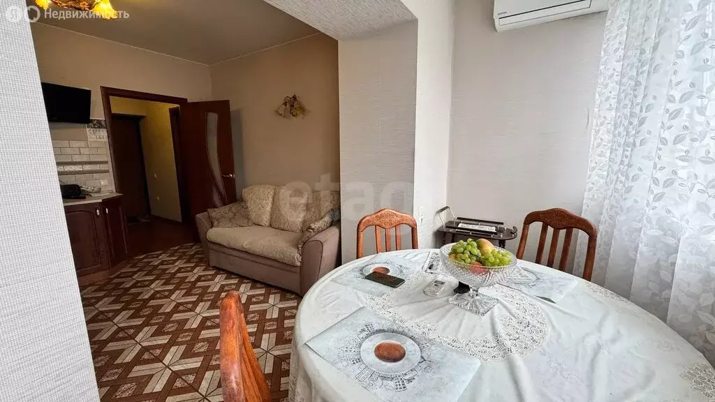 1-комнатная квартира: Саратов, улица имени Т.Г. Шевченко, 38/48 (42 м) - Фото 0