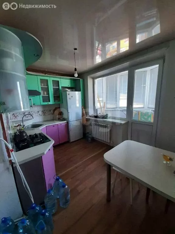 2-комнатная квартира: городское поселение посёлок Октябрьский, рабочий ... - Фото 1