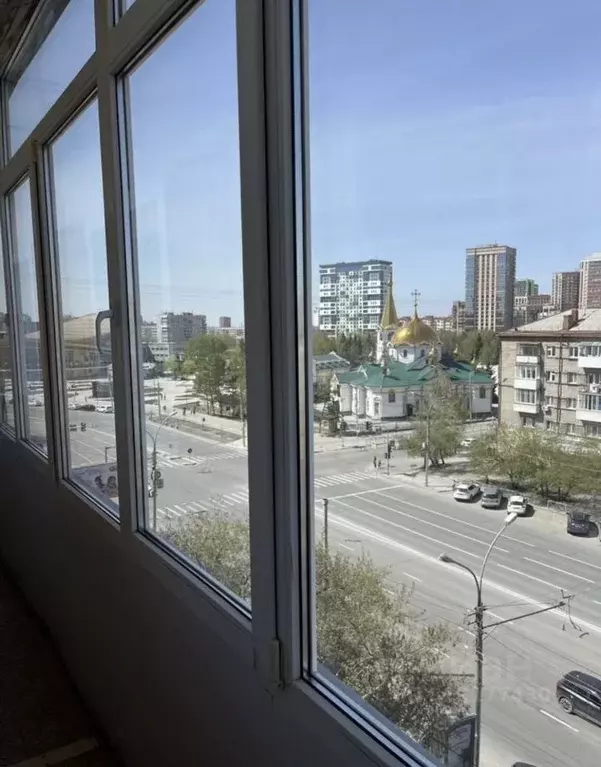 3-к кв. Новосибирская область, Новосибирск ул. Гоголя, 4 (84.09 м) - Фото 0