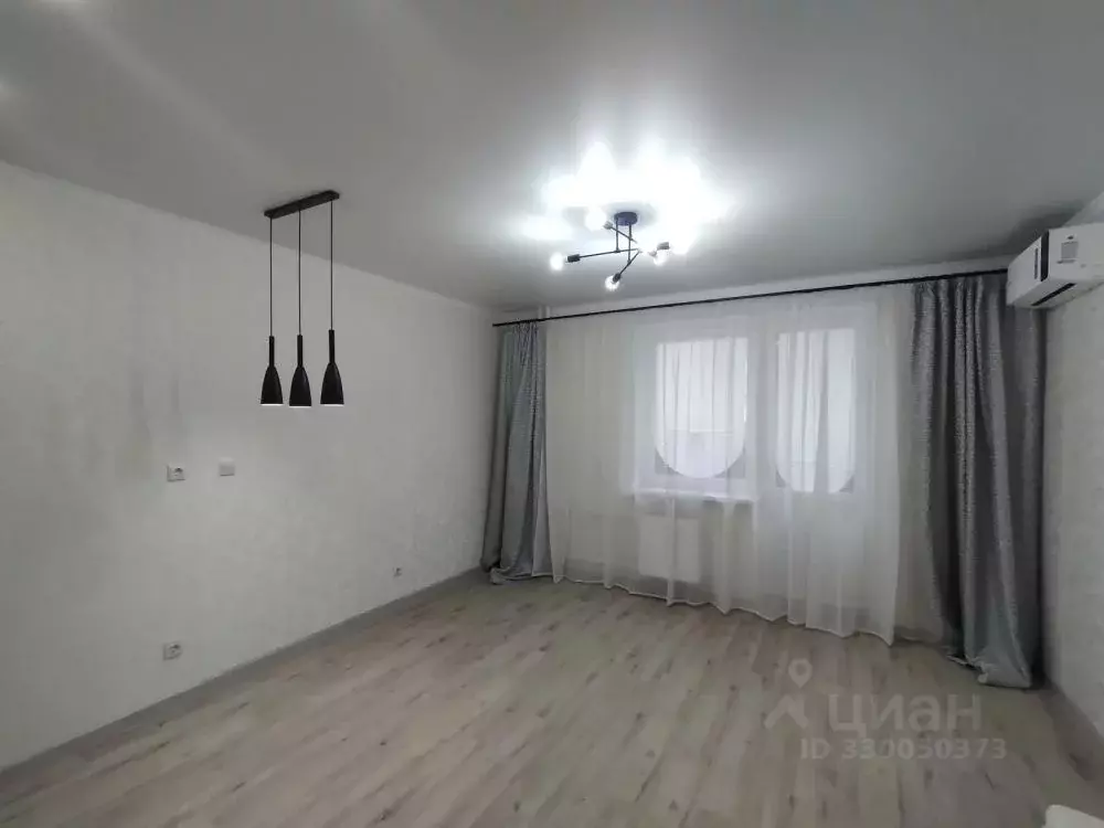 Студия Оренбургская область, Оренбург ул. Юркина, 10 (28.0 м) - Фото 1