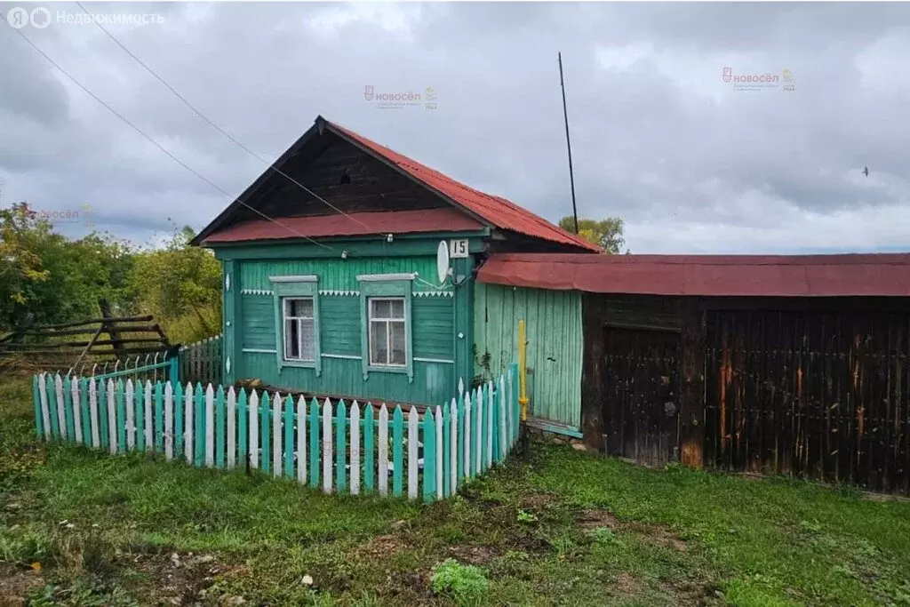 Дом в село Булзи, улица Ленина, 15 (28 м) - Фото 1