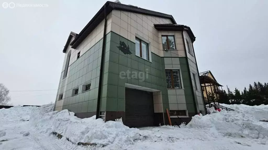 Дом в село Андреевка, Садовая улица (378 м) - Фото 1