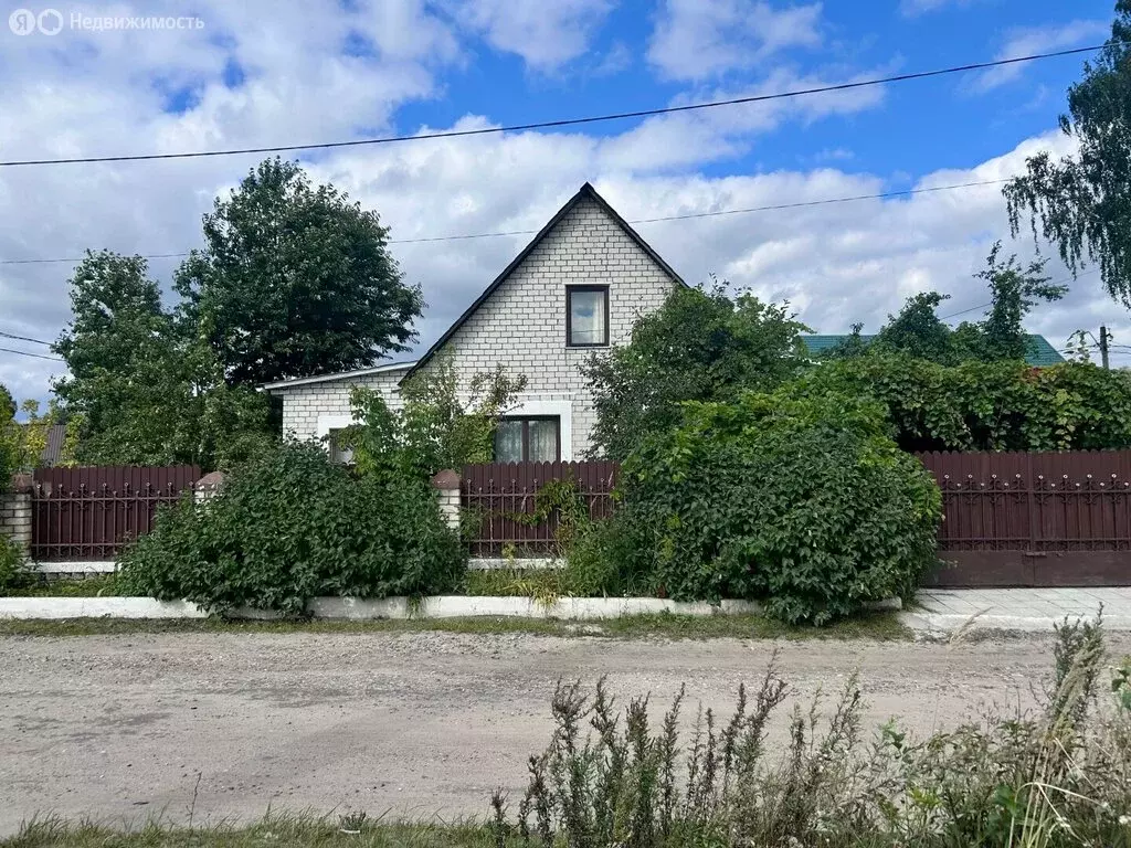 Дом в посёлок городского типа Белые Берега, Транспортная улица (130 м) - Фото 1