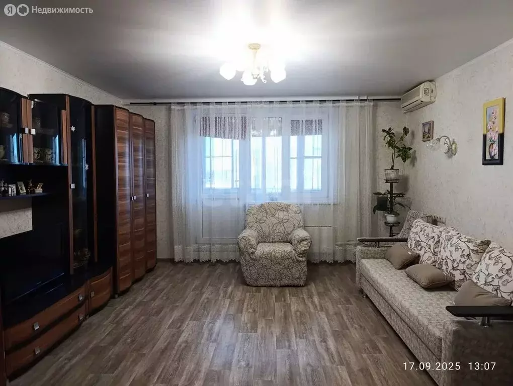 2-комнатная квартира: Астрахань, улица Куликова, 62 (67.1 м) - Фото 0
