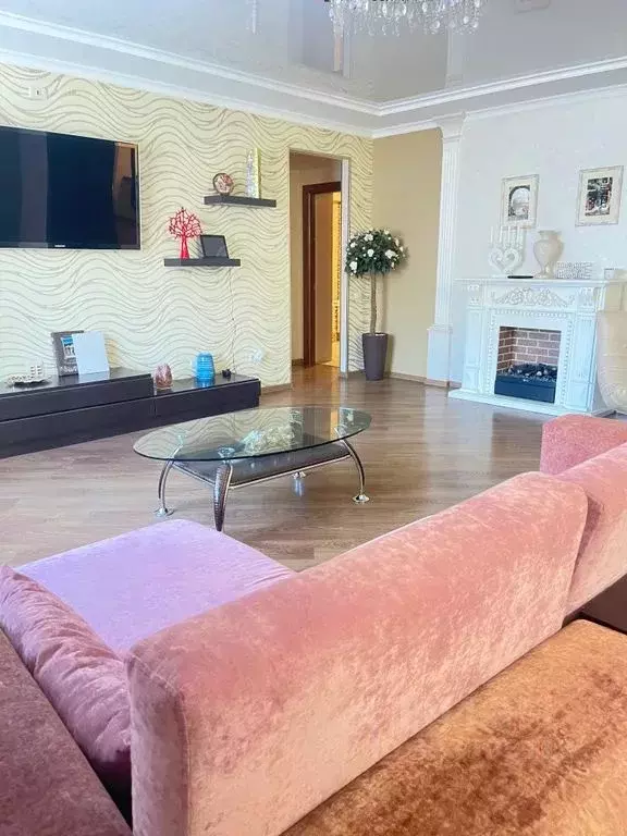 4-к кв. Ставропольский край, Ессентуки ул. Орджоникидзе, 81К3 (160.0 ... - Фото 2