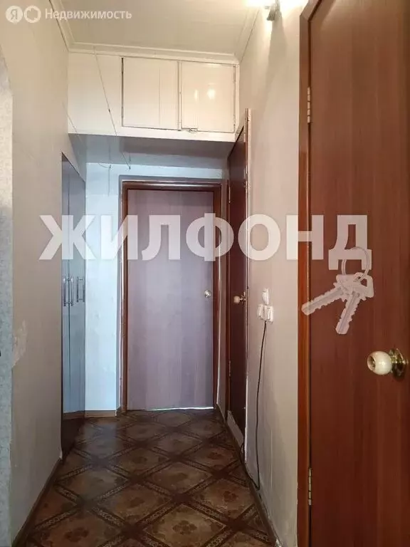 3-комнатная квартира: Кызыл, улица Ооржака Лопсанчапа, 39 (67.5 м) - Фото 0
