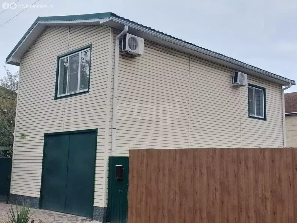 Дом в Ейск, улица Калинина (167.8 м) - Фото 1