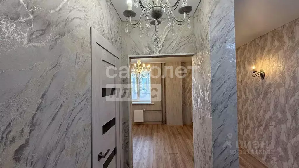 Студия Курская область, Курск просп. Вячеслава Клыкова, 9В (27.2 м) - Фото 1