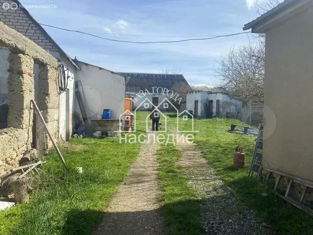 Дом в Михайловск, улица Орджоникидзе (100 м) - Фото 1