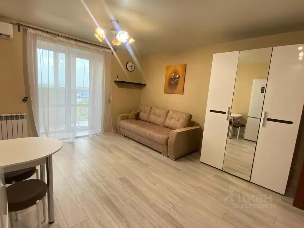 Студия Омская область, Омск пос. Амурский, ул. Багратиона, 31 (28.0 м) - Фото 1
