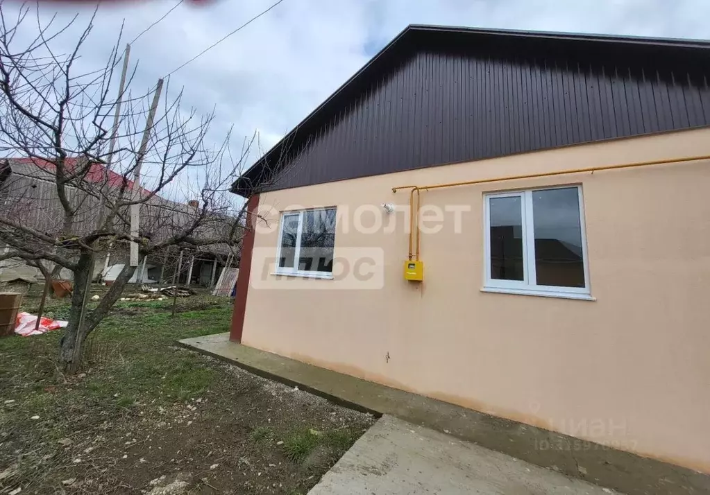 Дом в Краснодарский край, Абинск Луговая ул. (80 м) - Фото 0