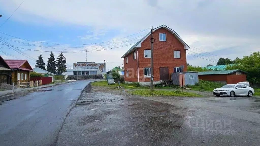 Торговая площадь в Свердловская область, Нижнесергинский район, ... - Фото 1