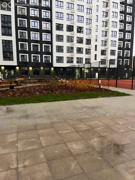 Квартира-студия: Тюмень, улица Разведчика Кузнецова, 16 (33.9 м) - Фото 2