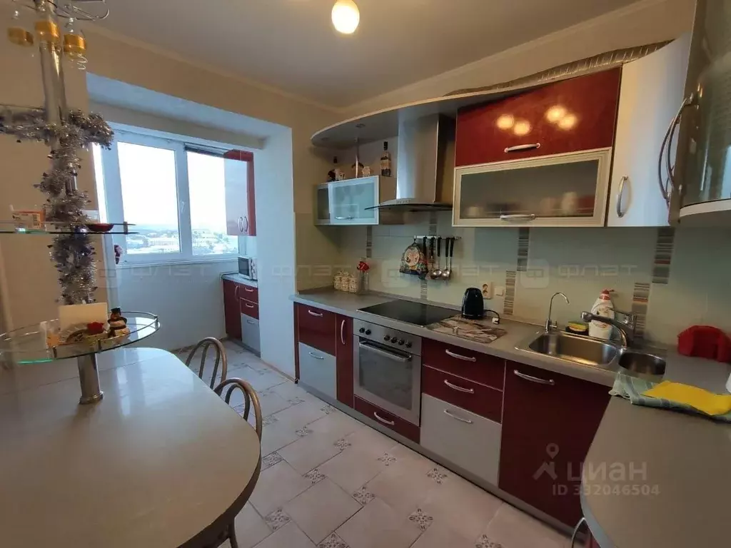2-к кв. Татарстан, Казань ул. Татарстан, 11 (65.0 м) - Фото 1