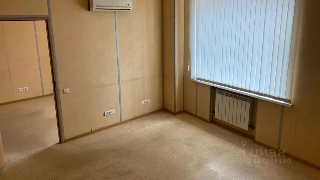 Офис в Свердловская область, Екатеринбург ул. Ангарская, 77 (24 м) - Фото 1