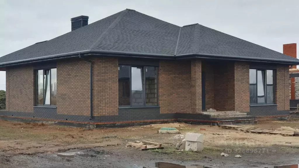 Дом в Татарстан, Тукаевский район, д. Азьмушкино, Пятый элемент кп ул. ... - Фото 1