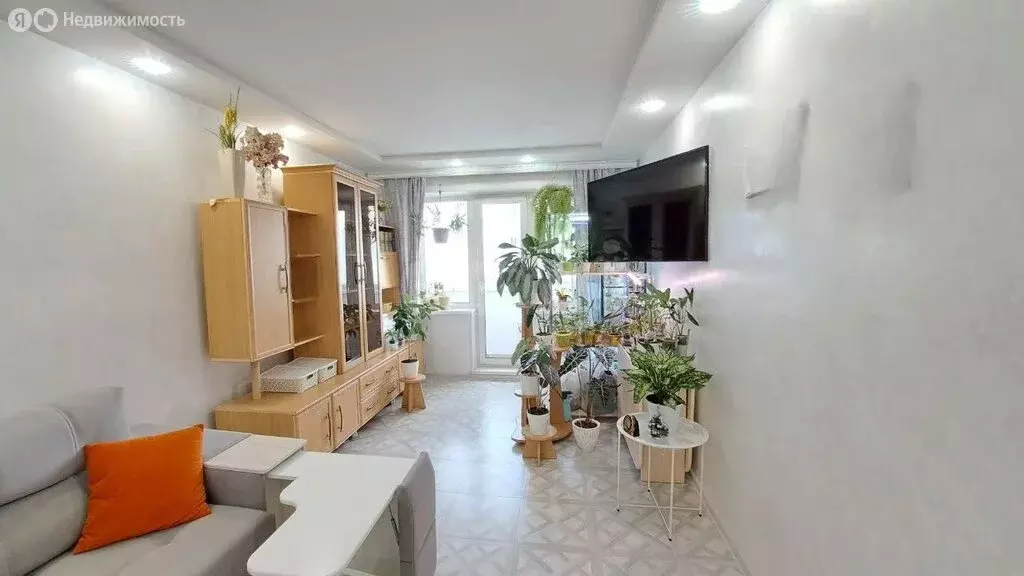 2-комнатная квартира: Златоуст, проспект имени Ю.А. Гагарина, 8-я ... - Фото 2