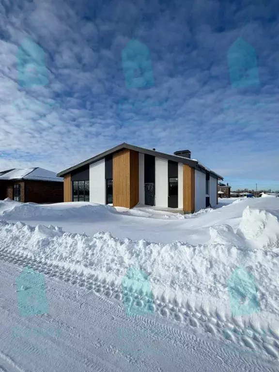 Дом в Татарстан, Лаишевский район, Столбищенское с/пос, с. Столбище ... - Фото 1