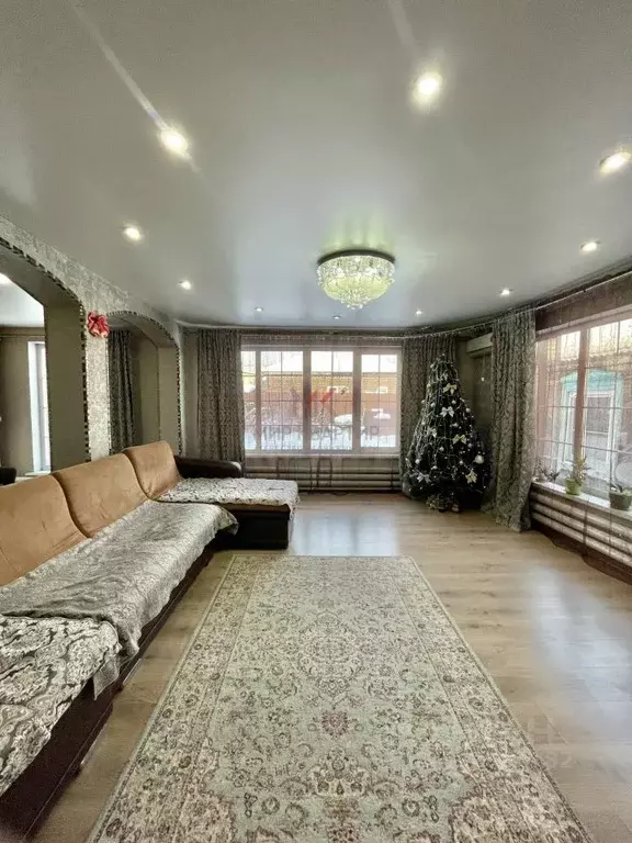 Дом в Тыва, Кызыл ул. Орджоникидзе (95 м) - Фото 1