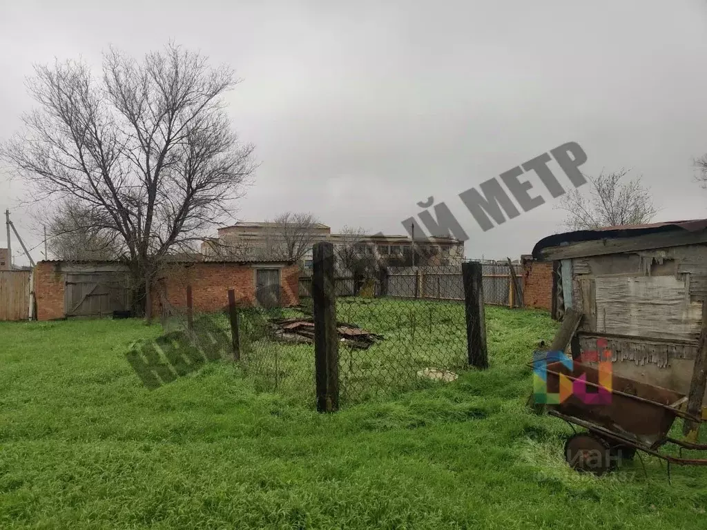 Дом в Калмыкия, Приютненский район, с. Ульдючины  (65 м) - Фото 0