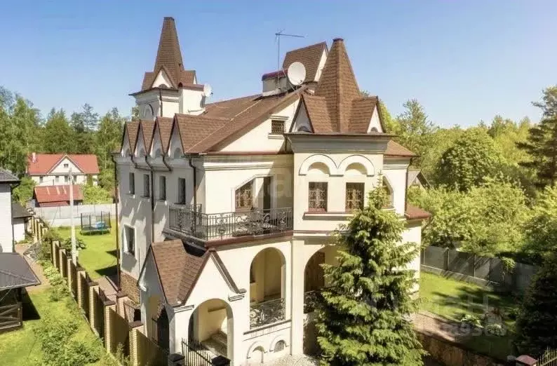 Дом в Санкт-Петербург пос. Песочный, Школьная ул., 74 (380 м) - Фото 1