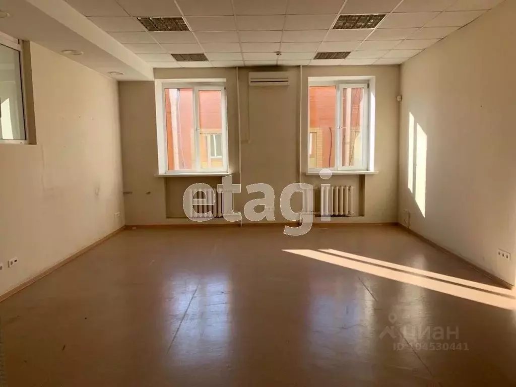 Офис в Тюменская область, Тюмень Комсомольская ул, 57 (215.0 м) - Фото 0