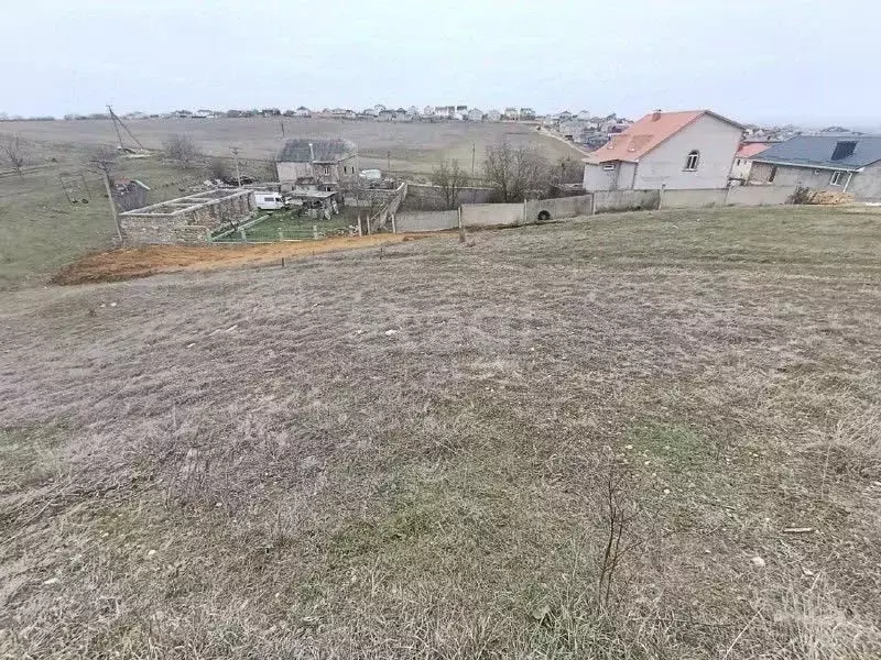 Участок в Крым, Симферопольский район, Молодежное пгт ул. Карасу (8.0 ... - Фото 1