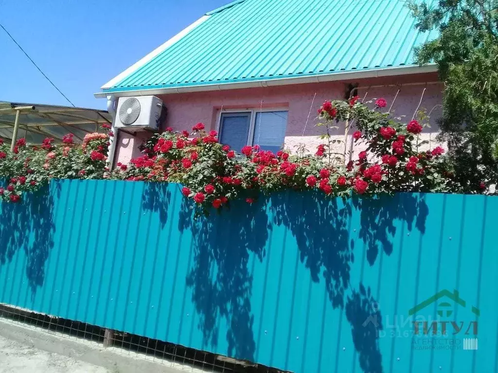 Дом в Астраханская область, Приволжский район, пос. Кирпичного Завода ... - Фото 1