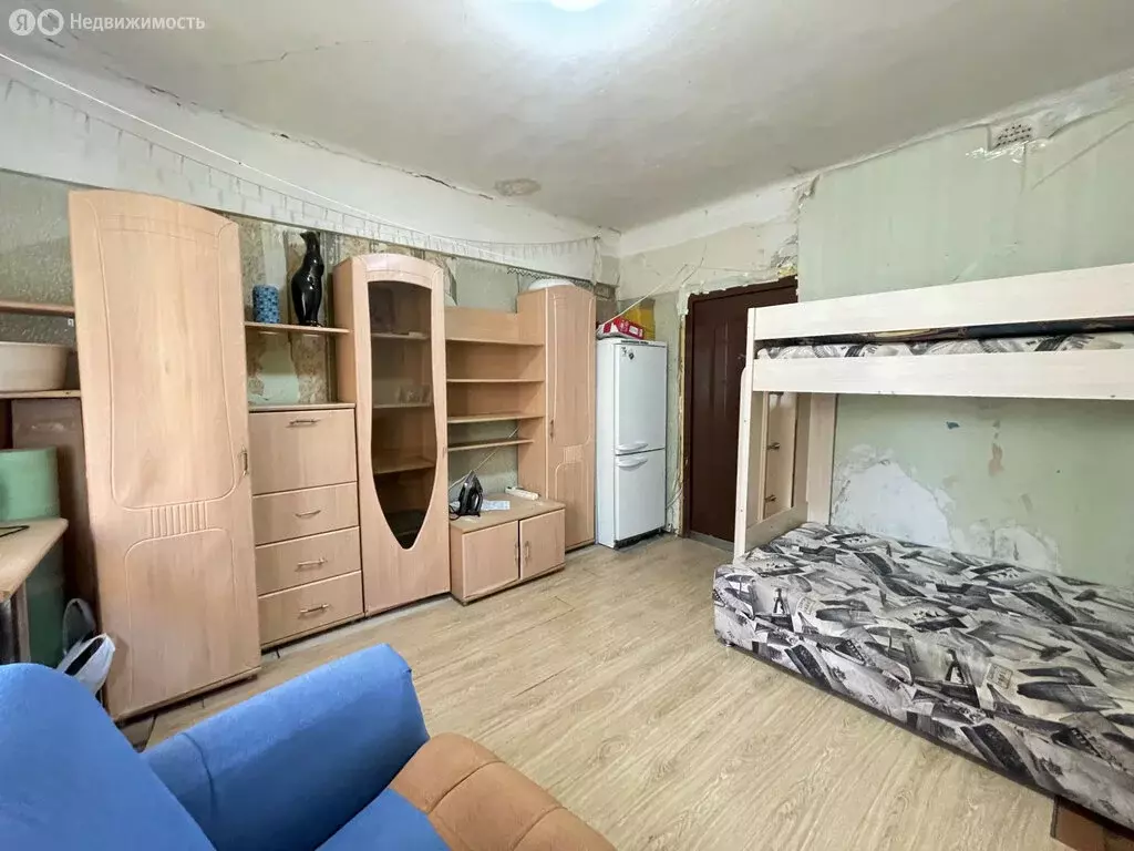 1к в 10-комнатной квартире (18 м) - Фото 1